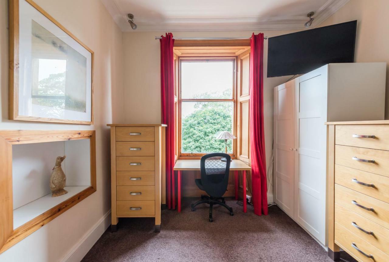 3 Bed Overlooking Meadows Park Edinburgh Bagian luar foto